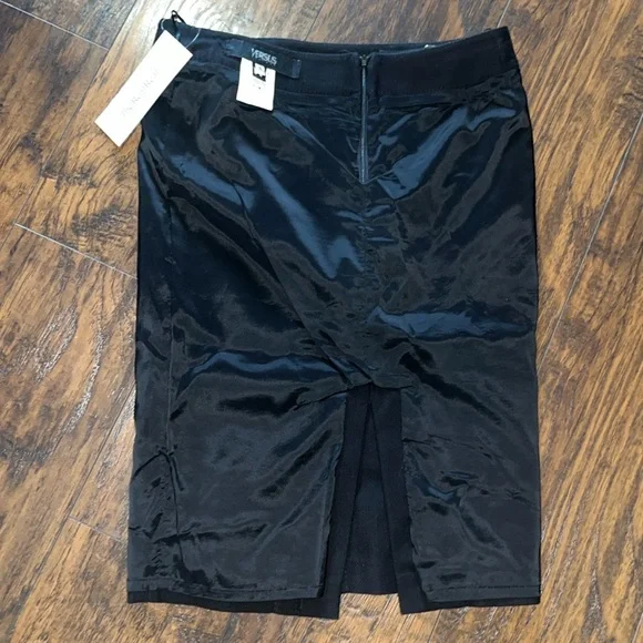 Versace Versus Skirt - Picture 4 of 10